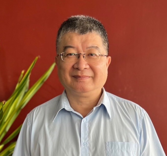 盧副校長照片